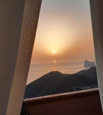 Vista Sul Pan Di Zucchero - Nebida - Holiday House Экстерьер фото